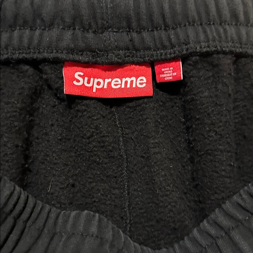 Supreme Sweatpants - Picture 2 of 5